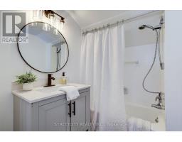 7 THISTLE COURT - 46