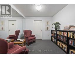 308 - 135 BASE LINE ROAD W - 18