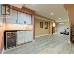 1680 PHILLBROOK CRESCENT - 32