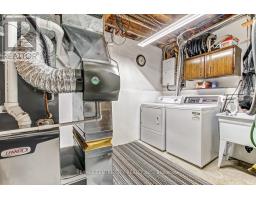 50 ERINLEA DRIVE - 18