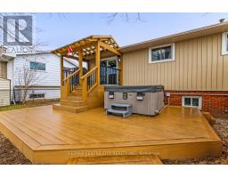 50 ERINLEA DRIVE - 25