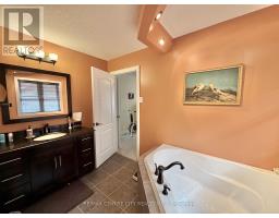 15 HOLLAND AVENUE - 30