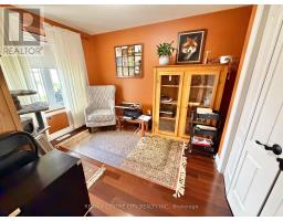 15 HOLLAND AVENUE - 31