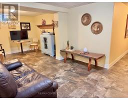 15 HOLLAND AVENUE - 37