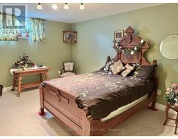 15 HOLLAND AVENUE - 39