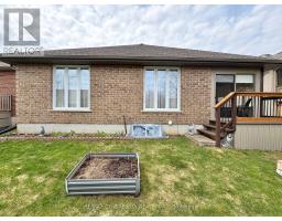 15 HOLLAND AVENUE - 8