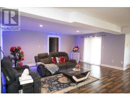 29 HEDGES COURT - 11