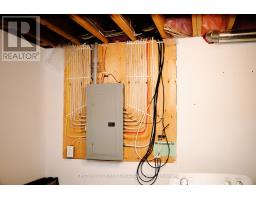 29 HEDGES COURT - 20