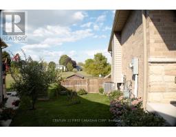 29 HEDGES COURT - 31