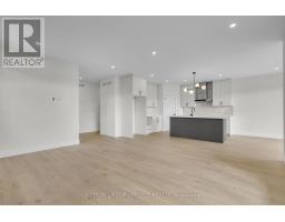 58 BRISCOE CRESCENT - 11