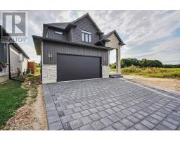 58 BRISCOE CRESCENT - 3