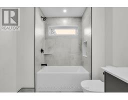 58 BRISCOE CRESCENT - 40