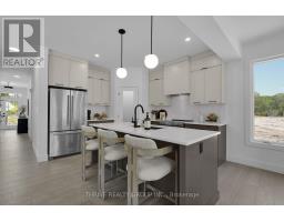 64 - 101 MEADOWLILY ROAD S - 6