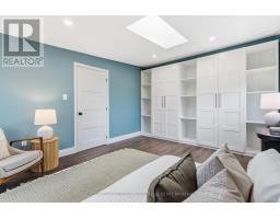 30 SANDALWOOD CRESCENT - 24