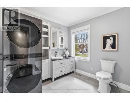 30 SANDALWOOD CRESCENT - 26