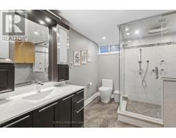 30 SANDALWOOD CRESCENT - 35