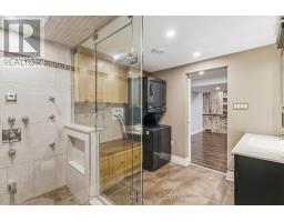 30 SANDALWOOD CRESCENT - 36