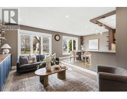 30 SANDALWOOD CRESCENT - 8