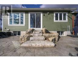 39349 FINGAL LINE - 12