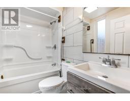 727 QUEENS AVENUE S - 11