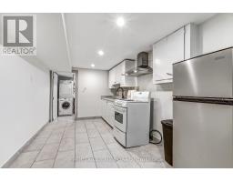 727 QUEENS AVENUE S - 16