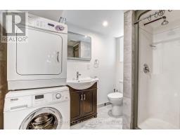 727 QUEENS AVENUE S - 17