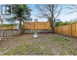 727 QUEENS AVENUE S - 21