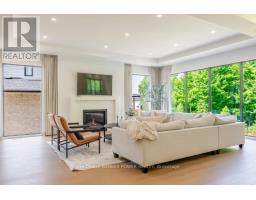 14 - 720 APRICOT DRIVE - 11