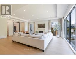 14 - 720 APRICOT DRIVE - 12