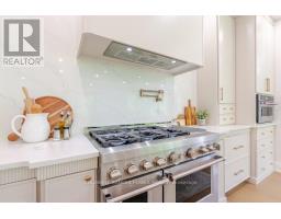 14 - 720 APRICOT DRIVE - 19