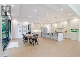 14 - 720 APRICOT DRIVE - 20