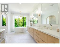 14 - 720 APRICOT DRIVE - 27