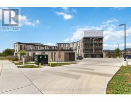 B117 - 2082 LUMEN DRIVE - 43