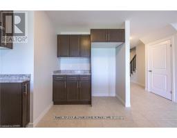 343 KENNINGTON WAY - 14