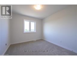 343 KENNINGTON WAY - 20