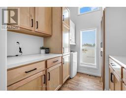 203 - 4838 SWITZER DRIVE - 33