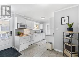 402 FERNDALE AVENUE - 16