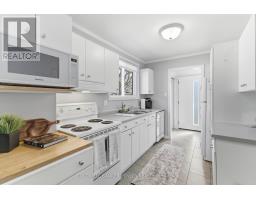 402 FERNDALE AVENUE - 17