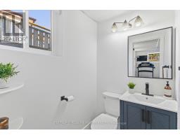 402 FERNDALE AVENUE - 29