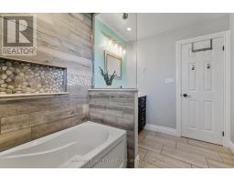 17 HAWTHORN CRESCENT - 23