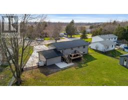 17 HAWTHORN CRESCENT - 45