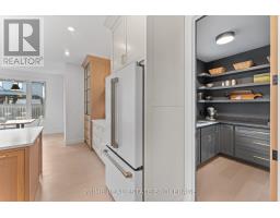 1969 BUROAK CRESCENT - 19