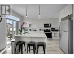 28 - 3380 SINGLETON AVENUE - 11