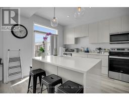 28 - 3380 SINGLETON AVENUE - 12