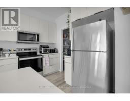 28 - 3380 SINGLETON AVENUE - 14