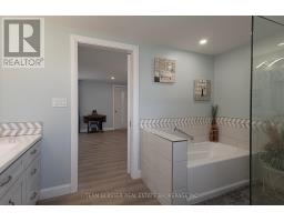 985 NORFOLK COUNTY 28 ROAD - 25