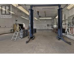 985 NORFOLK COUNTY 28 ROAD - 44