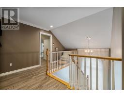 9923 PARKVIEW CRESCENT - 27