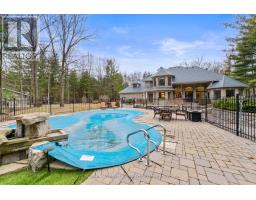 9923 PARKVIEW CRESCENT - 43