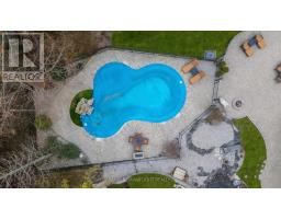 9923 PARKVIEW CRESCENT - 44